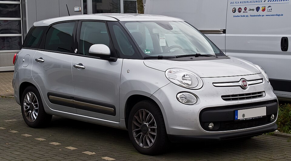 Fiat 500L — photograph via Wikimedia Commons
