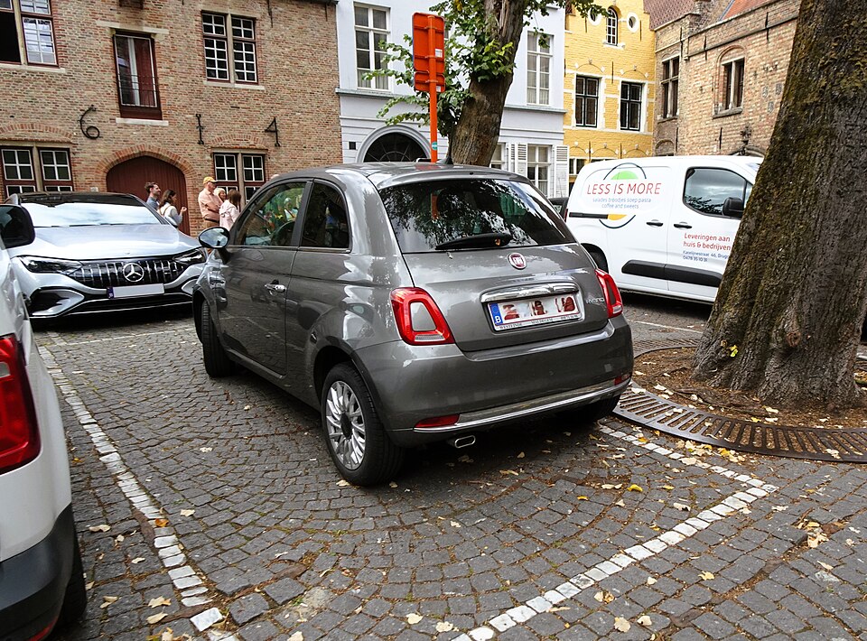 Fiat 500 — photograph via Wikimedia Commons