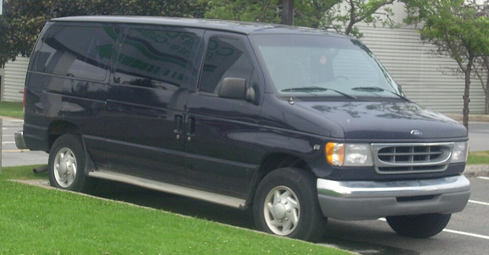 Ford E-Series — photograph via Wikimedia Commons