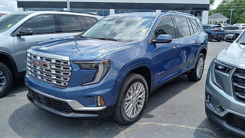 GMC Acadia — photograph via Wikimedia Commons