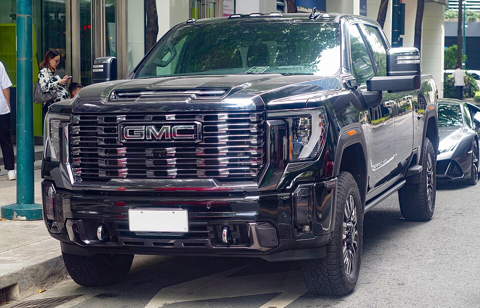 GMC Sierra — photograph via Wikimedia Commons