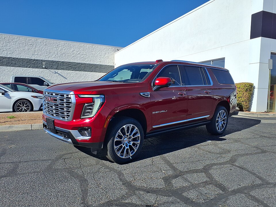 GMC Yukon — photograph via Wikimedia Commons