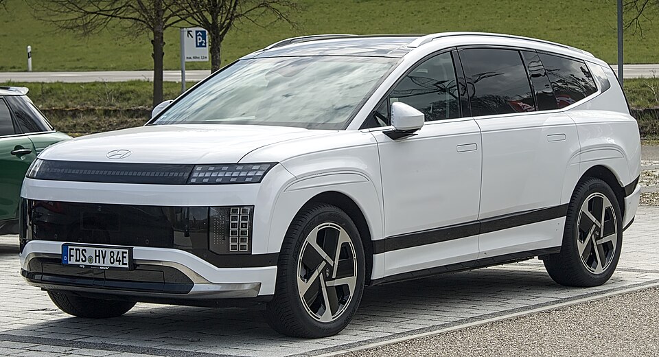 Hyundai Ioniq 9 — photograph via Wikimedia Commons