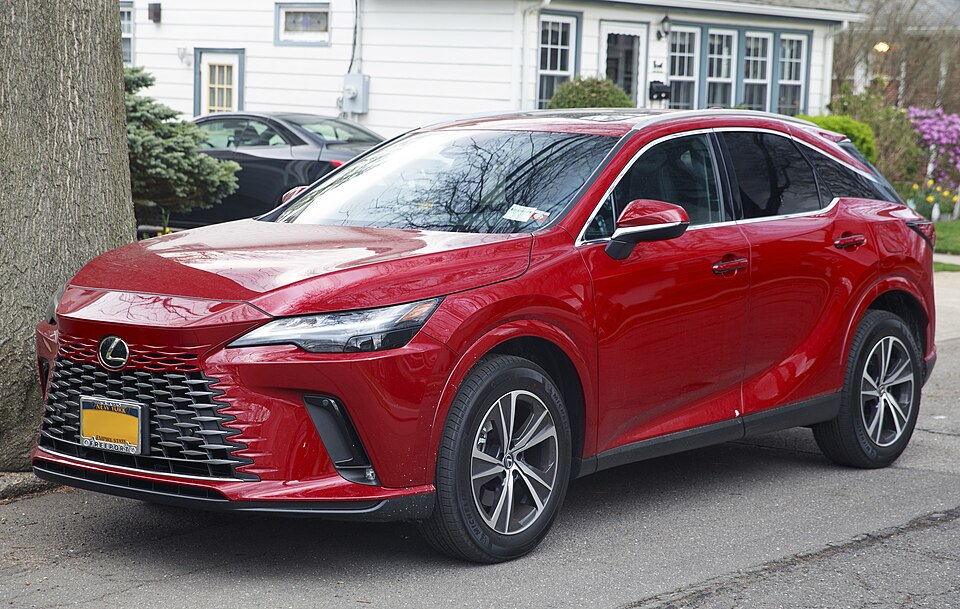 Lexus RX — photograph via Wikimedia Commons