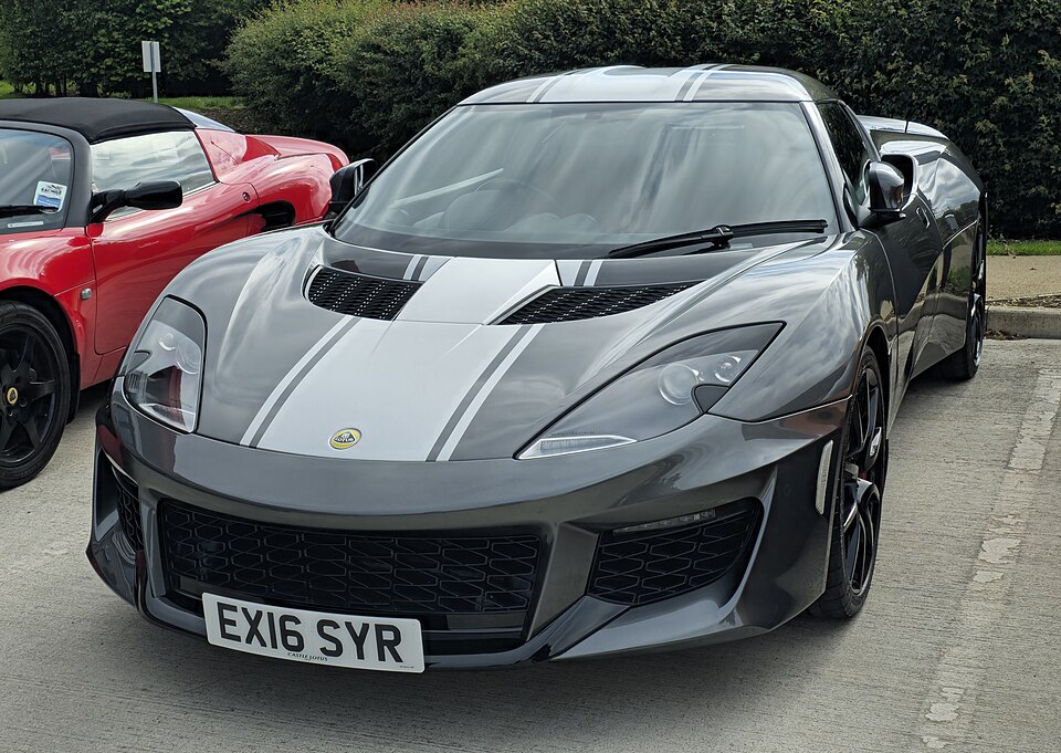 Lotus Evora — photograph via Wikimedia Commons
