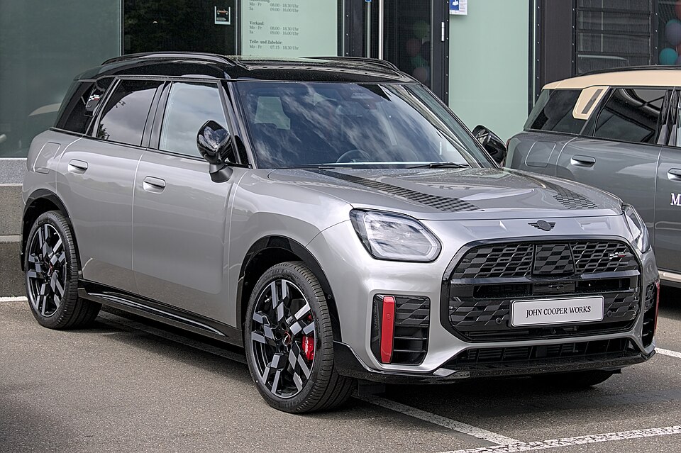 Mini Countryman — photograph via Wikimedia Commons