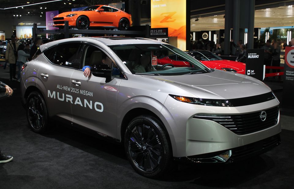 Nissan Murano — photograph via Wikimedia Commons