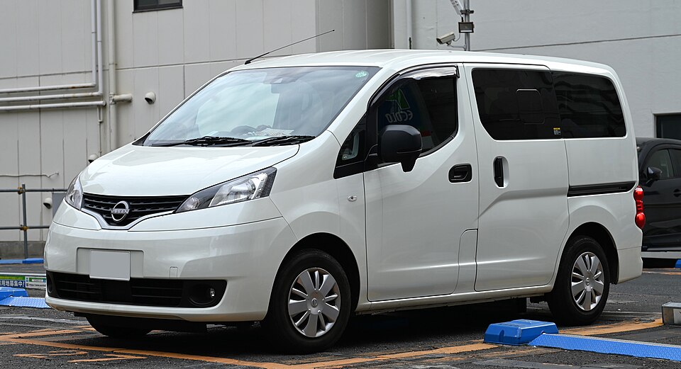 Nissan NV200 — photograph via Wikimedia Commons