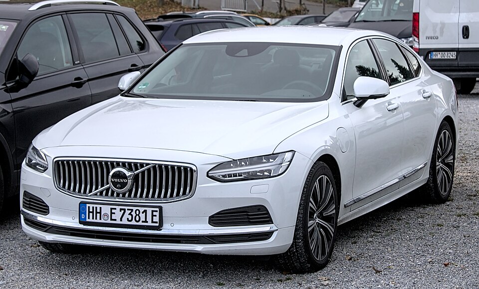 Volvo S90 — photograph via Wikimedia Commons