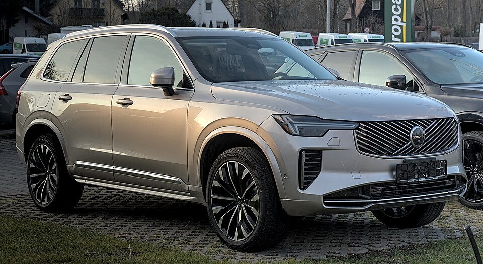 Volvo XC90 — photograph via Wikimedia Commons